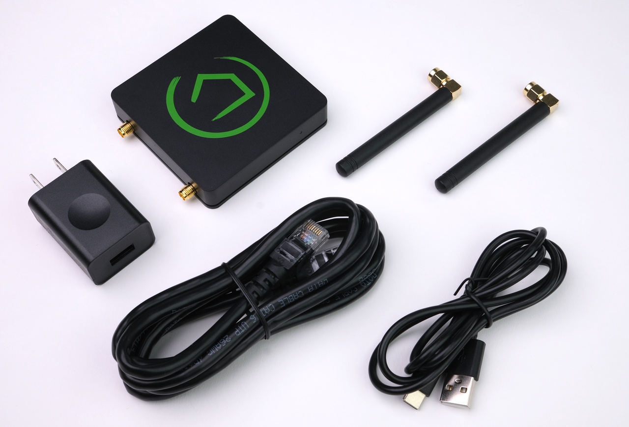 Photo: hub and cables, etc. included in box